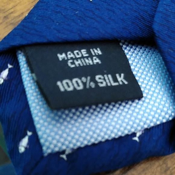 Tommy Hilfiger shark tie - Picture 4 of 4